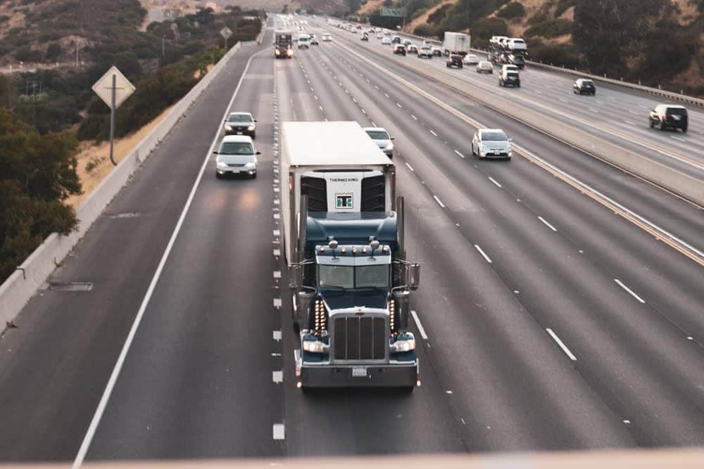 <strong></noscript>College Park, GA – Dump Truck Crash with Injuries on I-285</strong>