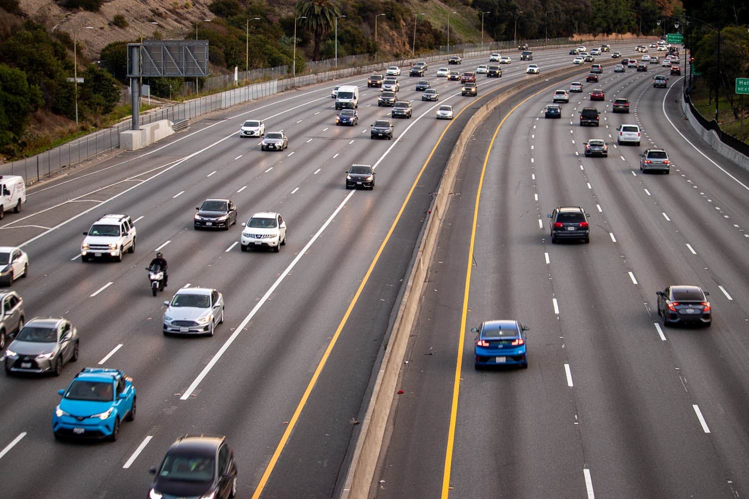 Atlanta, GA – Injury-Causing Collision Occurs on I-285 at I-20