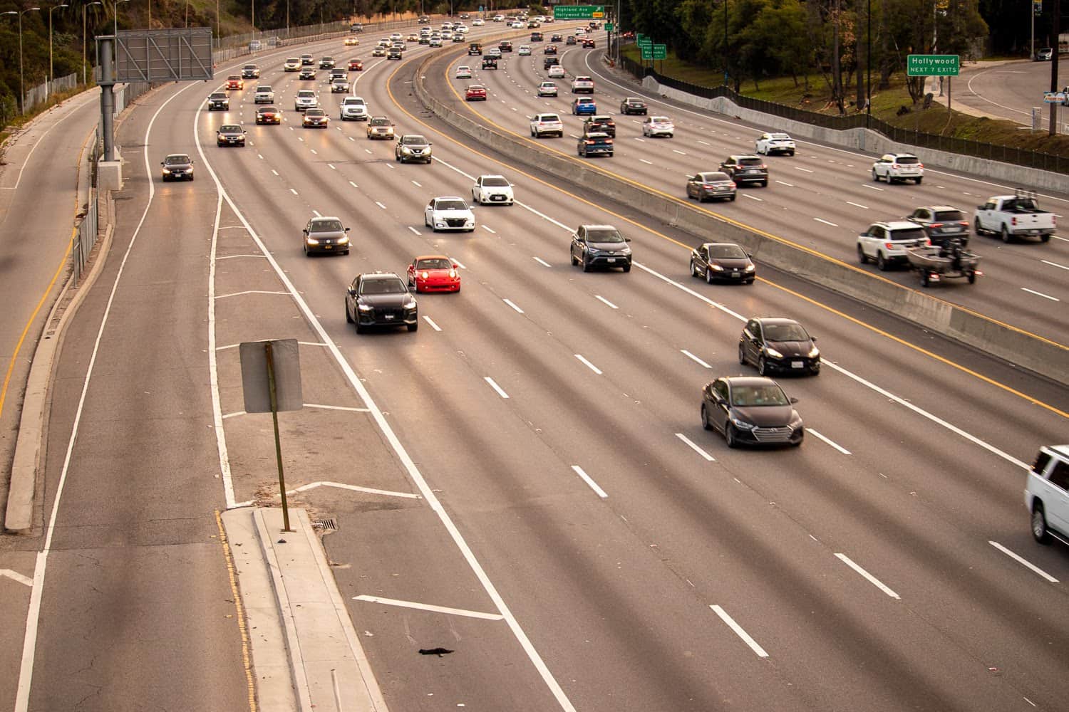 Greenville, SC - Multi-Car Collision, Injuries on I-85 at Augusta Rd