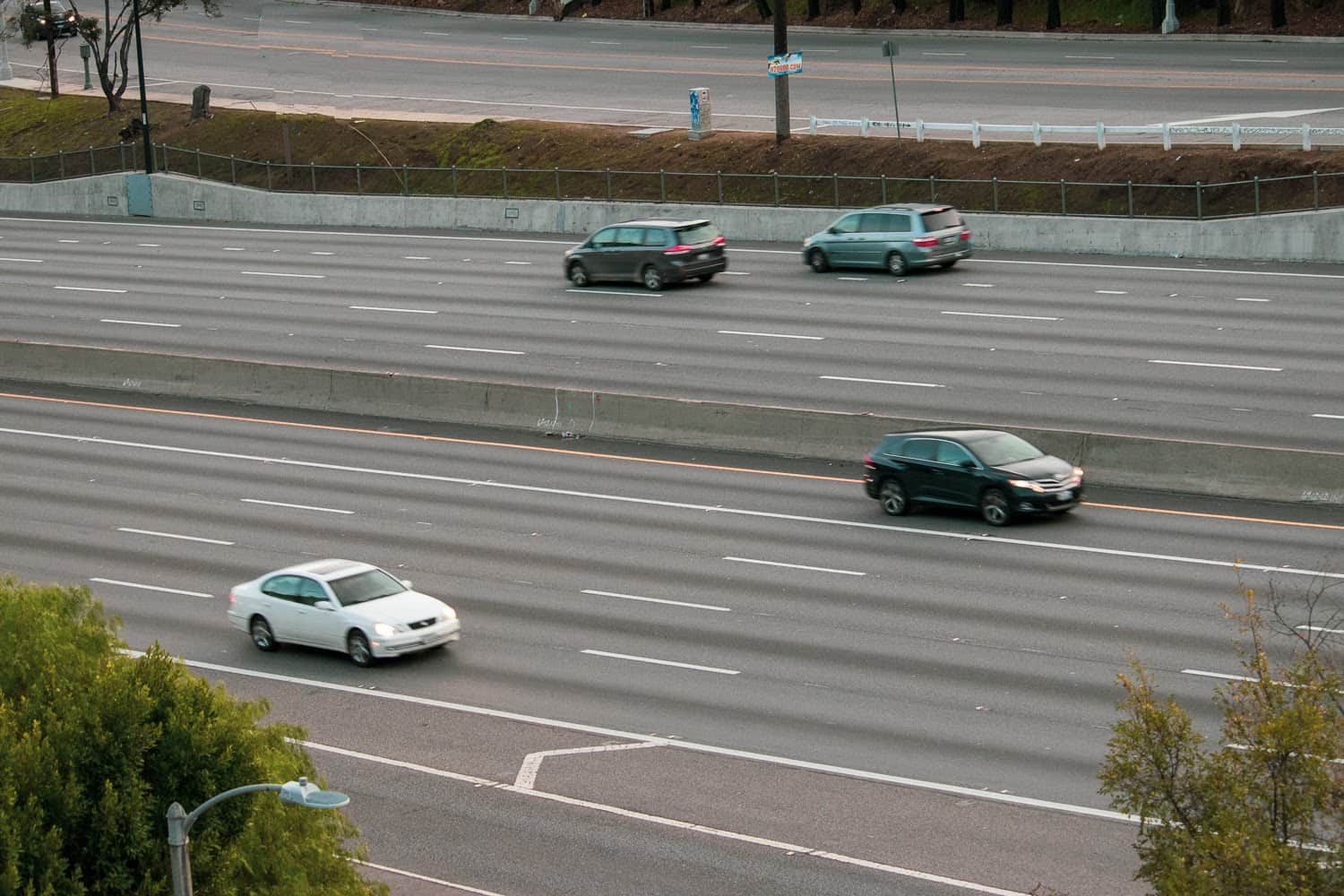 Atlanta, GA - Injuries Reported in Car Accident on I-85 at 17th St