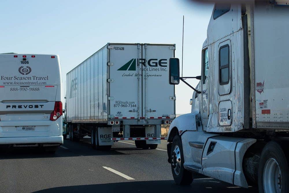 Doraville, GA – Truck Collision Leads to Injuries in WB Lanes of I-285