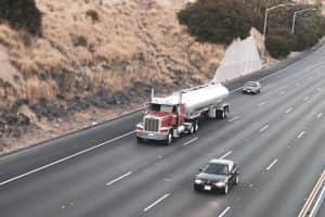 2/16 Atlanta, GA – Tractor-Trailer Collision Leads to Injuries in SB Lanes of I-285