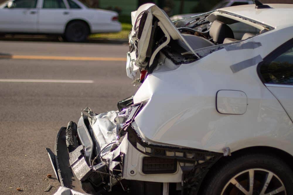 Holly Springs, GA - Injuries Reported in Car Acdident at I-575 & Sixes Rd