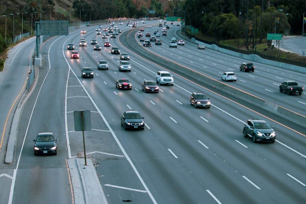 Atlanta, GA – Victims Hurt in GA 400 Auto Accident at Hwy 20 Near Cummings