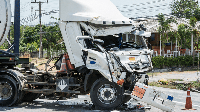 2/28 Atlanta, GA – Two Injured in Tractor-Trailer Crash in NB Lanes of I-285